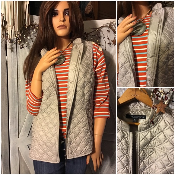 Eva Longoria Jackets & Blazers - NWOT Eva Longoria Lightweight Puffer Vest